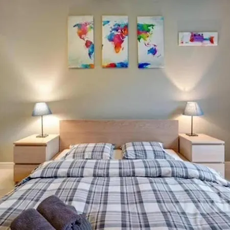 Golden Apartments&sz7-1 公寓 *